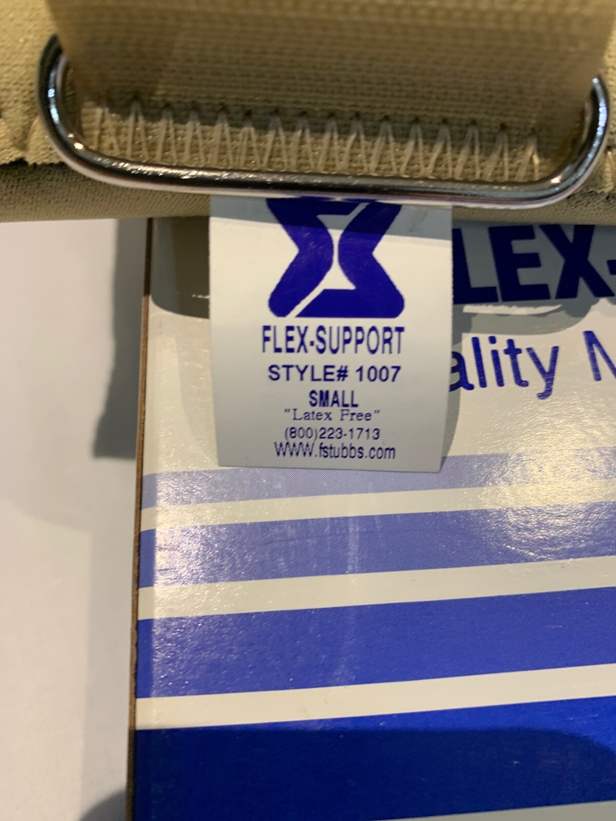 Flex-Support Knee Sleeve/ Brace Budget Neoprene 1007 Small