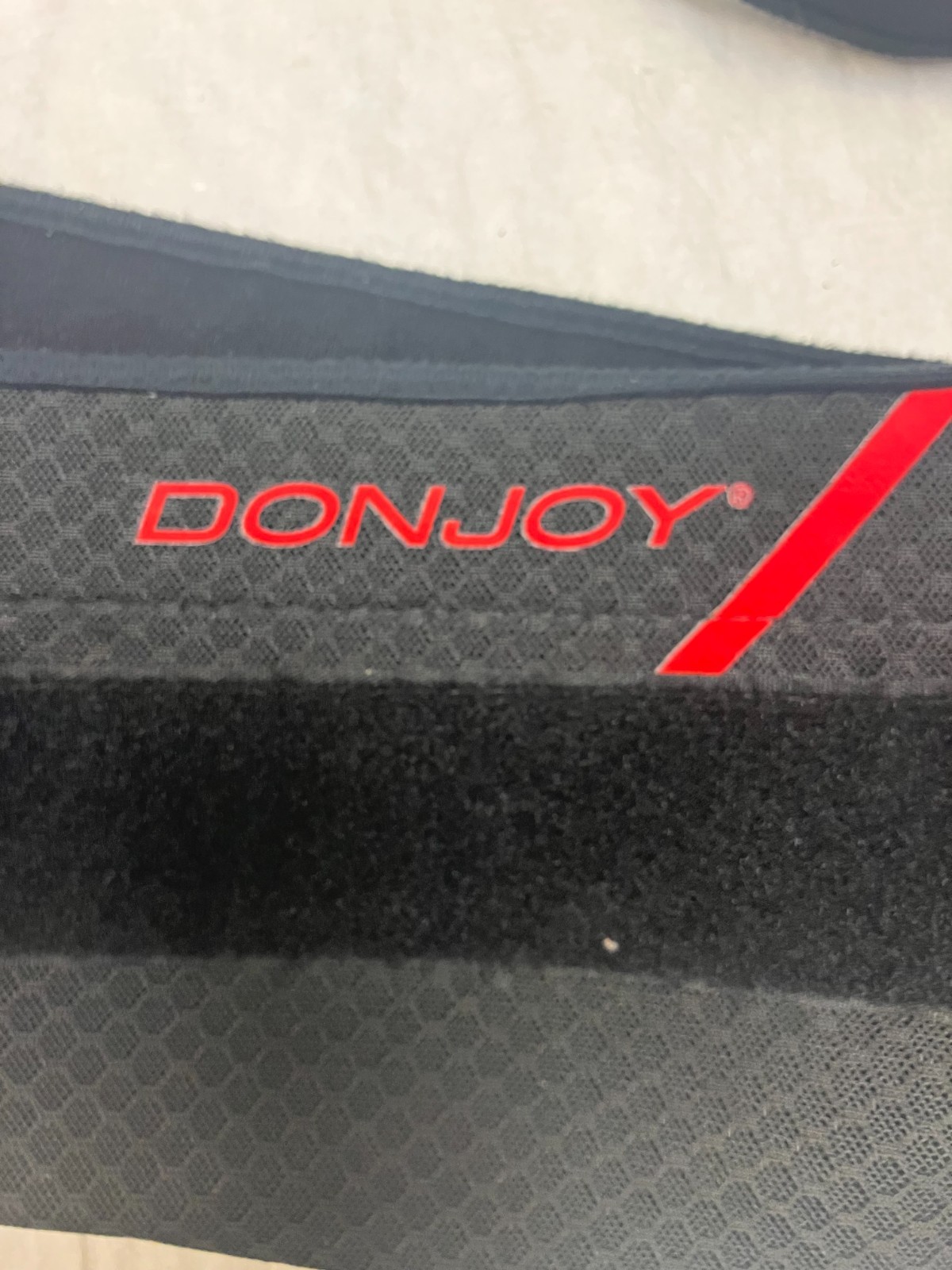 DonJoy UltraSling PRO – Universal Shoulder Immobilizer & Sling -USED