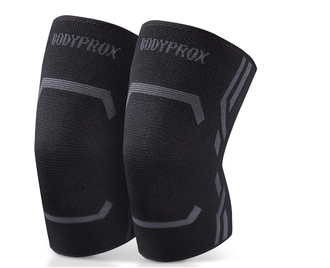 2 Pack Knee Compression Sleeve for Men and Women, Knee Support Brace (Medium)