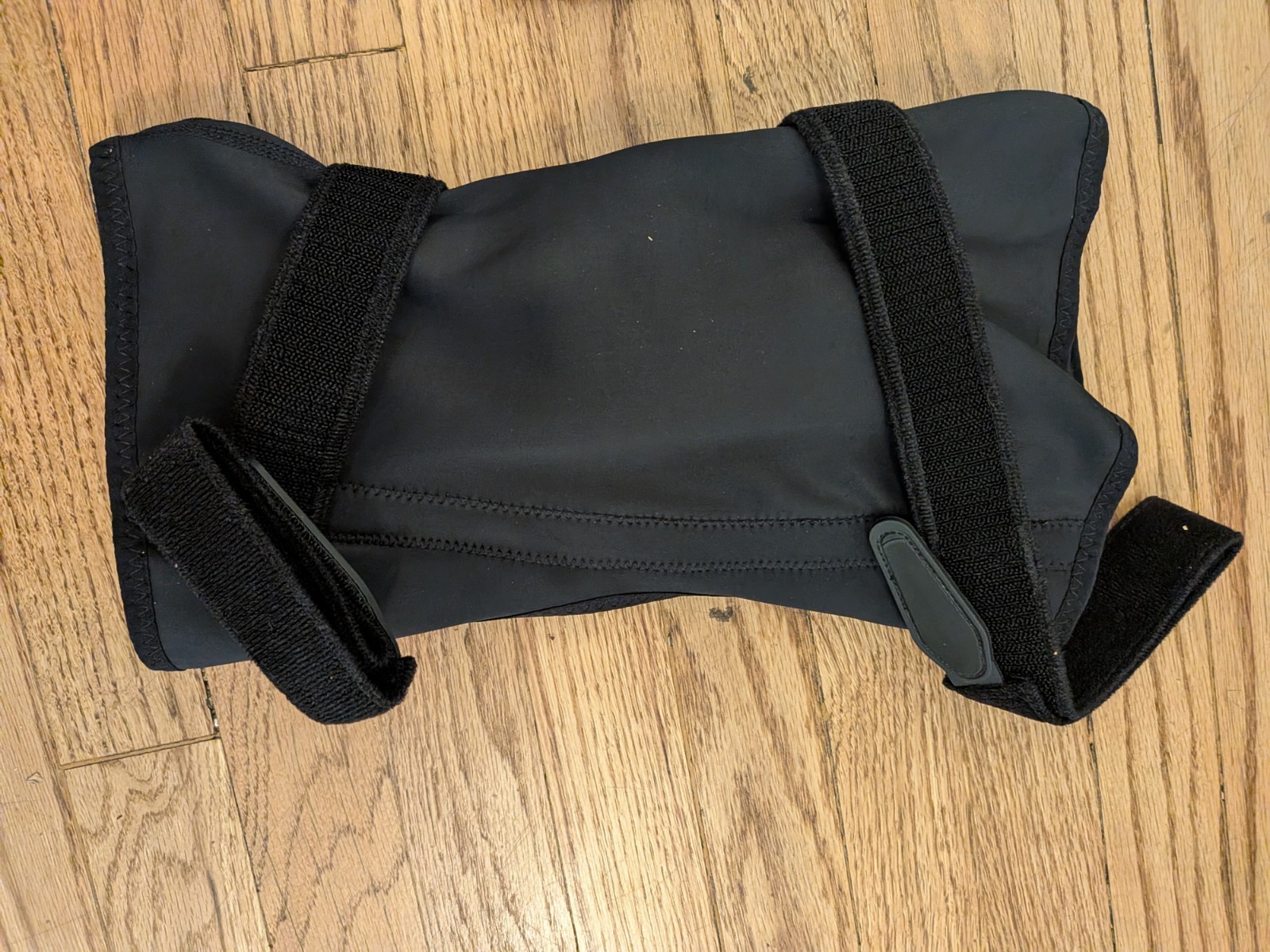 Aspen OA Knee Wrap Large Left – Targeted Support for Knee Pain Relief