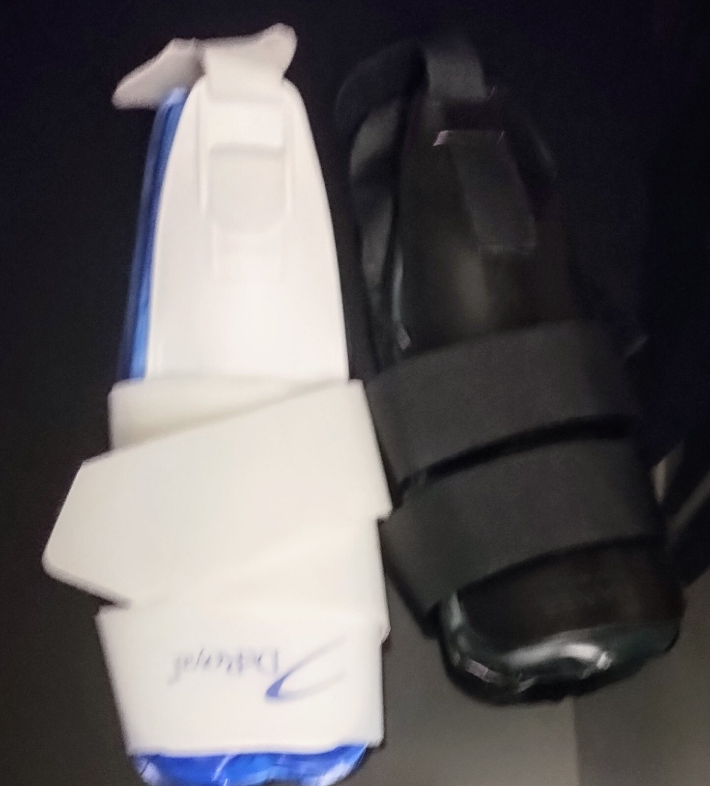 DeRoyal AirCast Ankle Support Air Stirrup Standard Universal Brace 10” Height