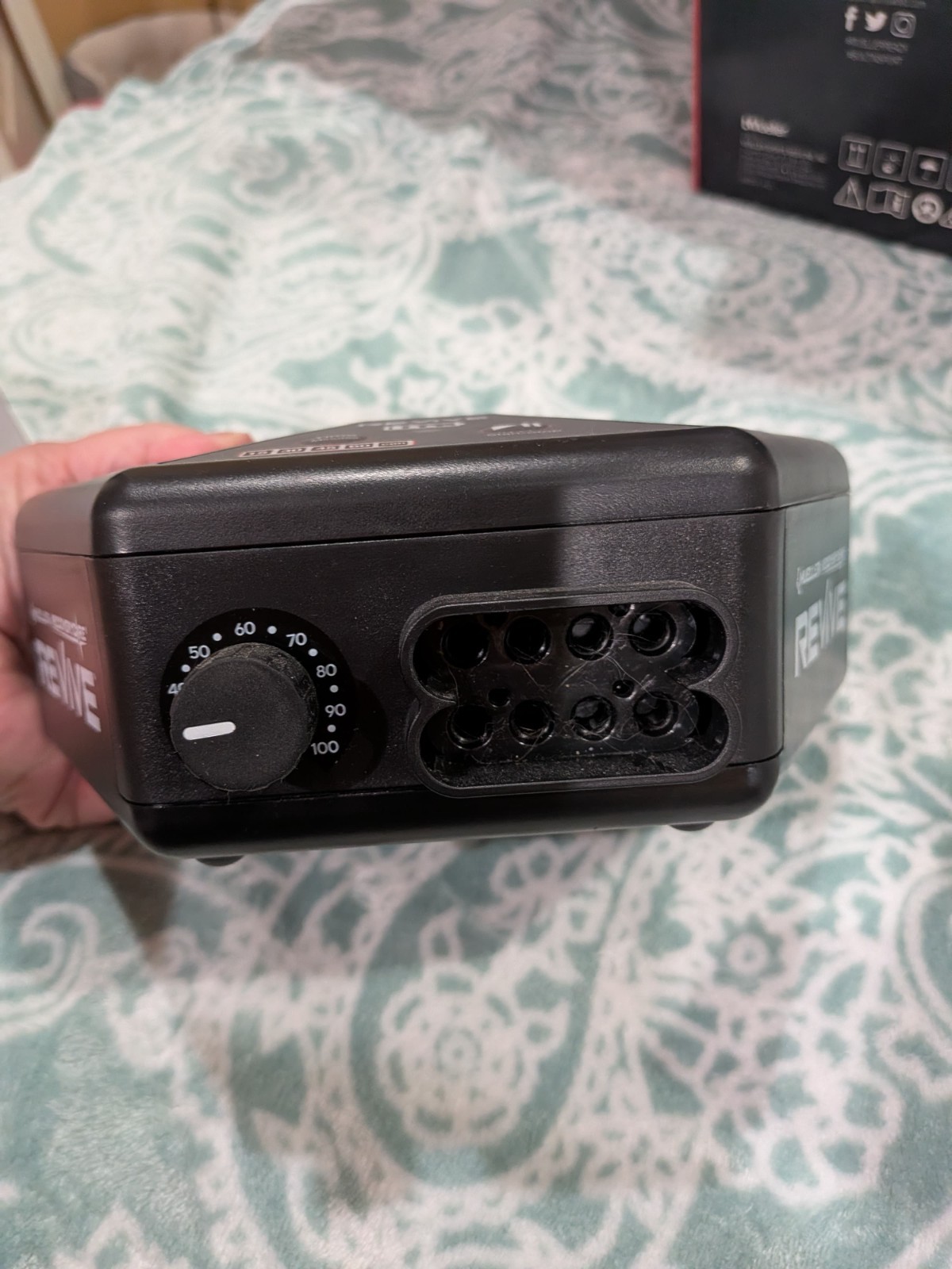 Mueller REVIVE M2: Full Leg Boots and M2 Console, Size LG. Slightly Used.