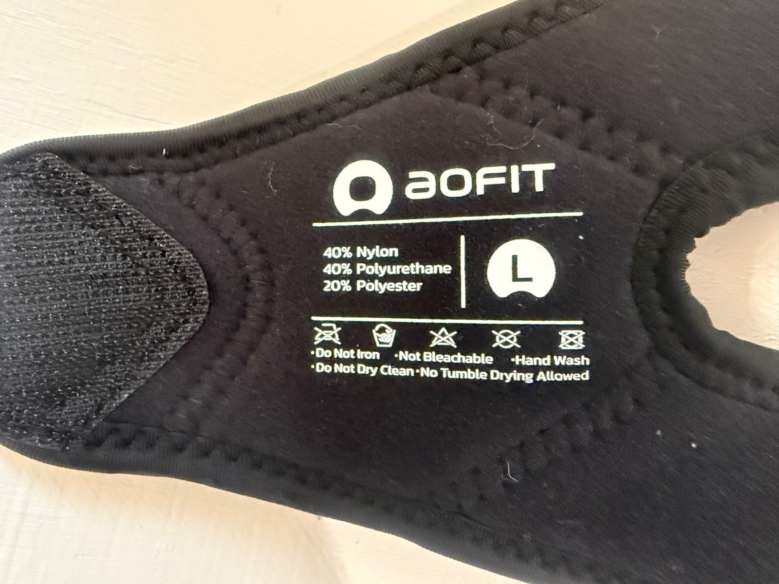 Aofit Men/Women Size Large Adjustable KNEE Brace Black Pink