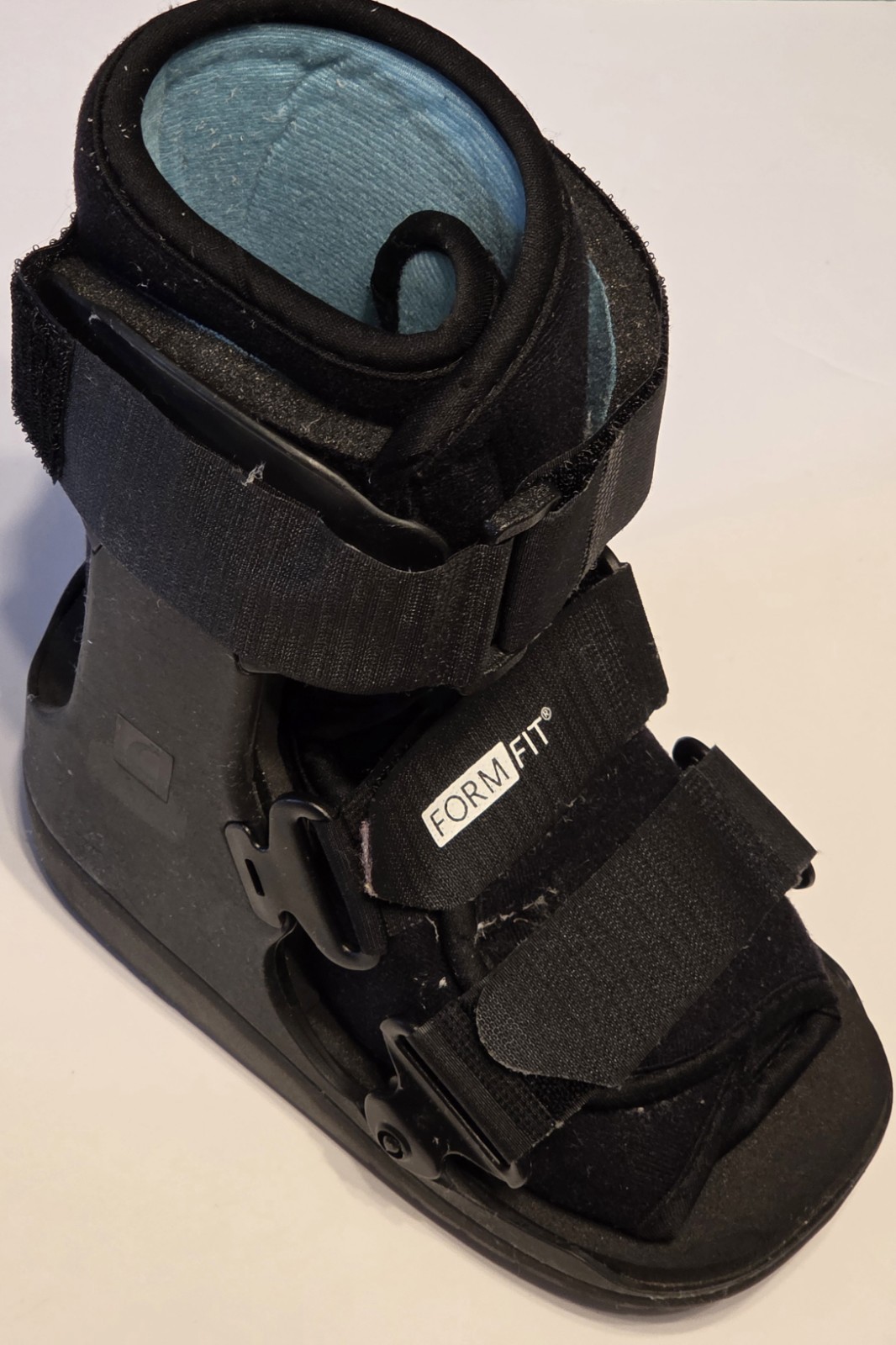 Ossur Ortho Form Fit Short Ped Walker Fracture Boot, Left or Right, Black, Small