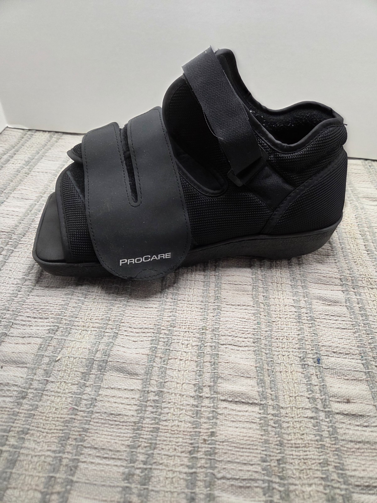 ProCare Squared Toe Post-Op Shoe Size: LARGE