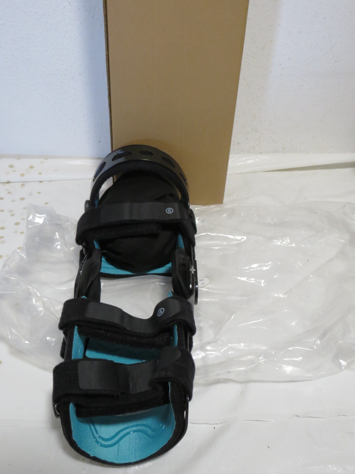 Orthomen Functional Knee Brace Adjustable Hinged ROM Orthopedic Knee Orthosis MR