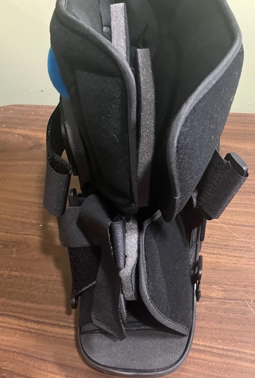 New United Ortho air Walker Fracture Medical Boot size XS