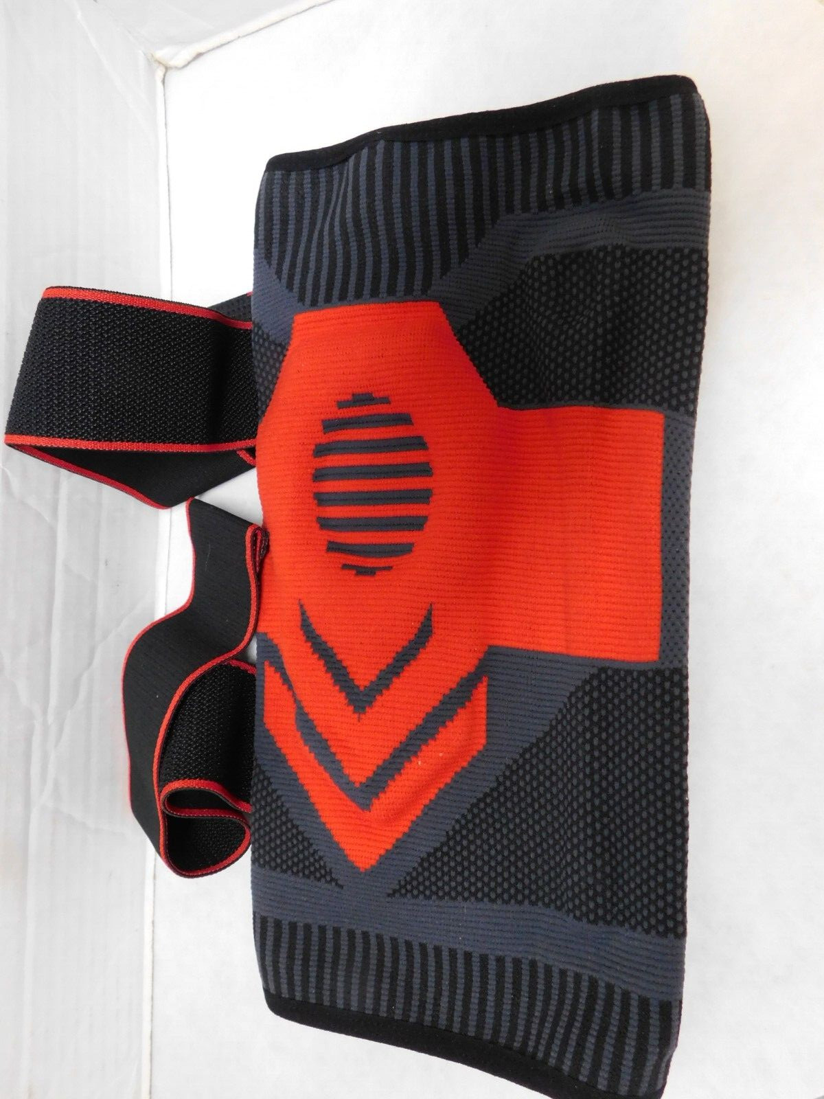 Diyukk Knee Brace,Compression Sleeve Support W/Patella Gel Pads & Stabilizers