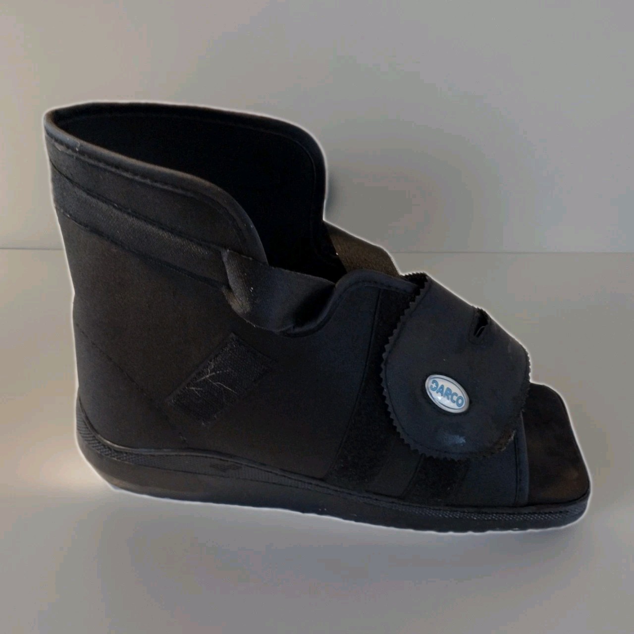 Darco Slim Cast Boot , 4.5″x11″X8″ Temporarily Helps W/Support / Sprained Ankles