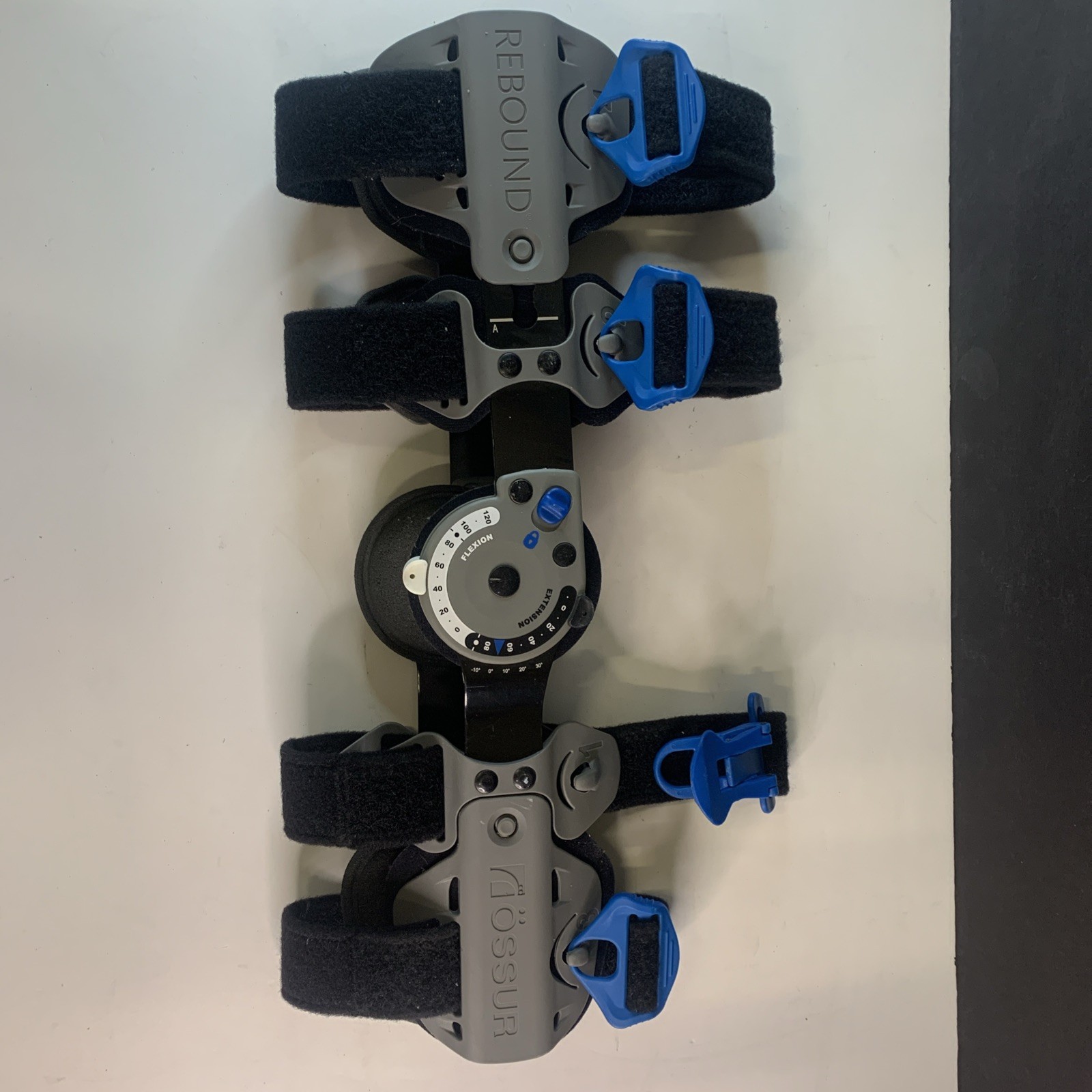 Pre-Owed OSSUR Rebound Post Op Knee Brace Universal Left Right Adjustable Cool