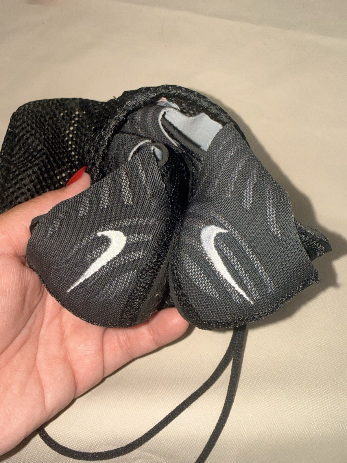 Nike Studio Warp 2 model 629348-010 size XS w/ original Mesh Wash Bag