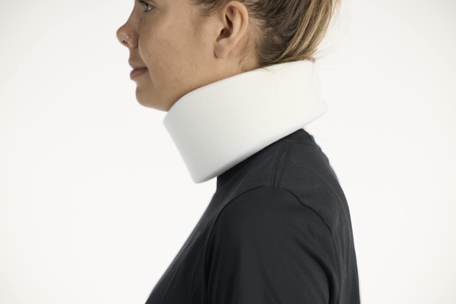 United Ortho 10003 Soft Neck Brace Cervical Collar, 3″ Universal