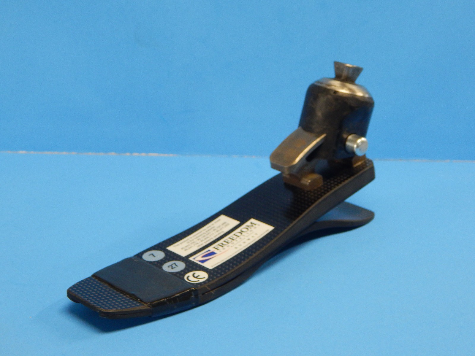 Freedom Runway Carbon Fiber Prosthetic Foot Size 27 Category 7 RIGHT