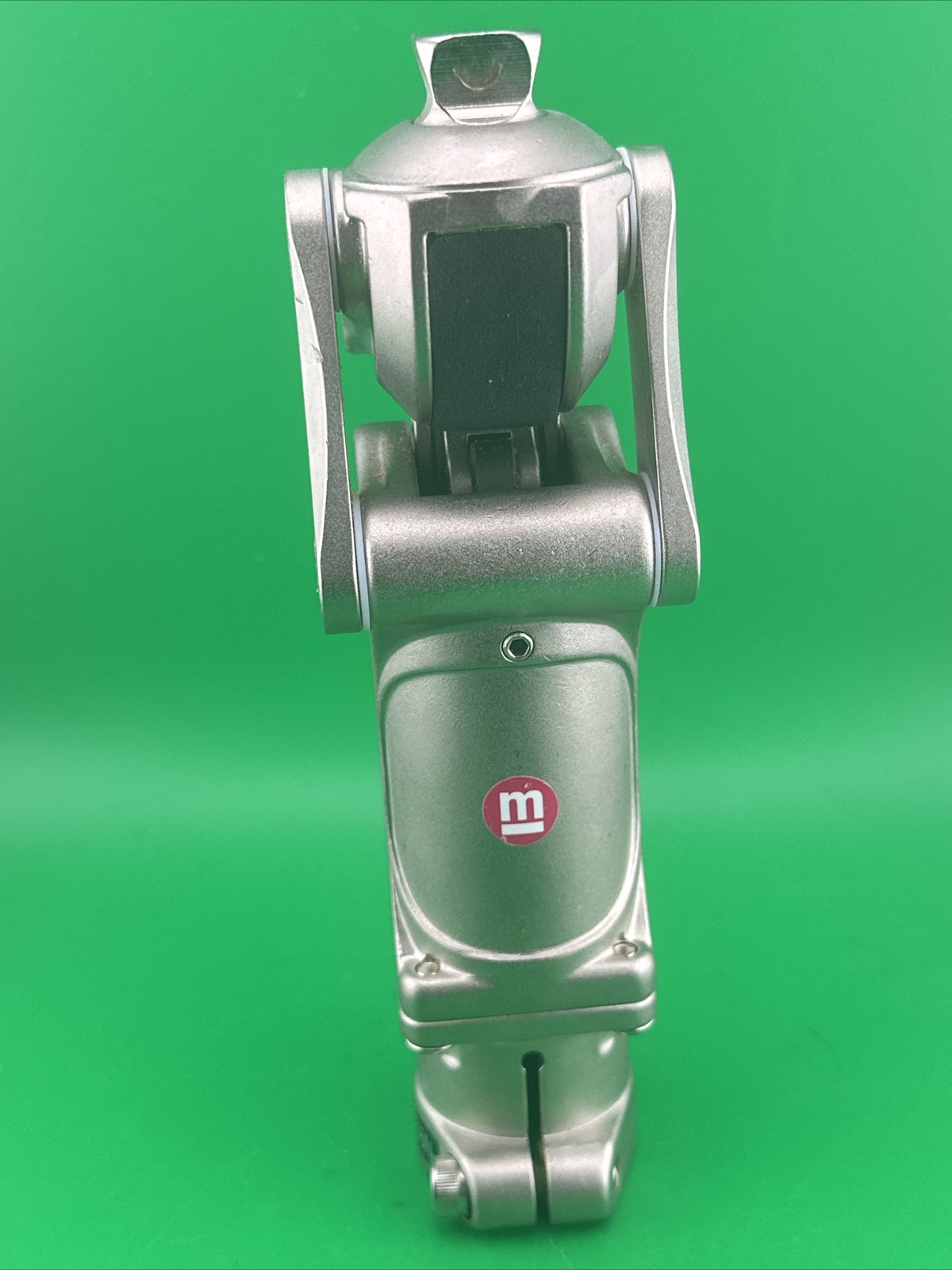 Medi Ossur OP2 Polycentric Pneumatic Prosthetic Knee.