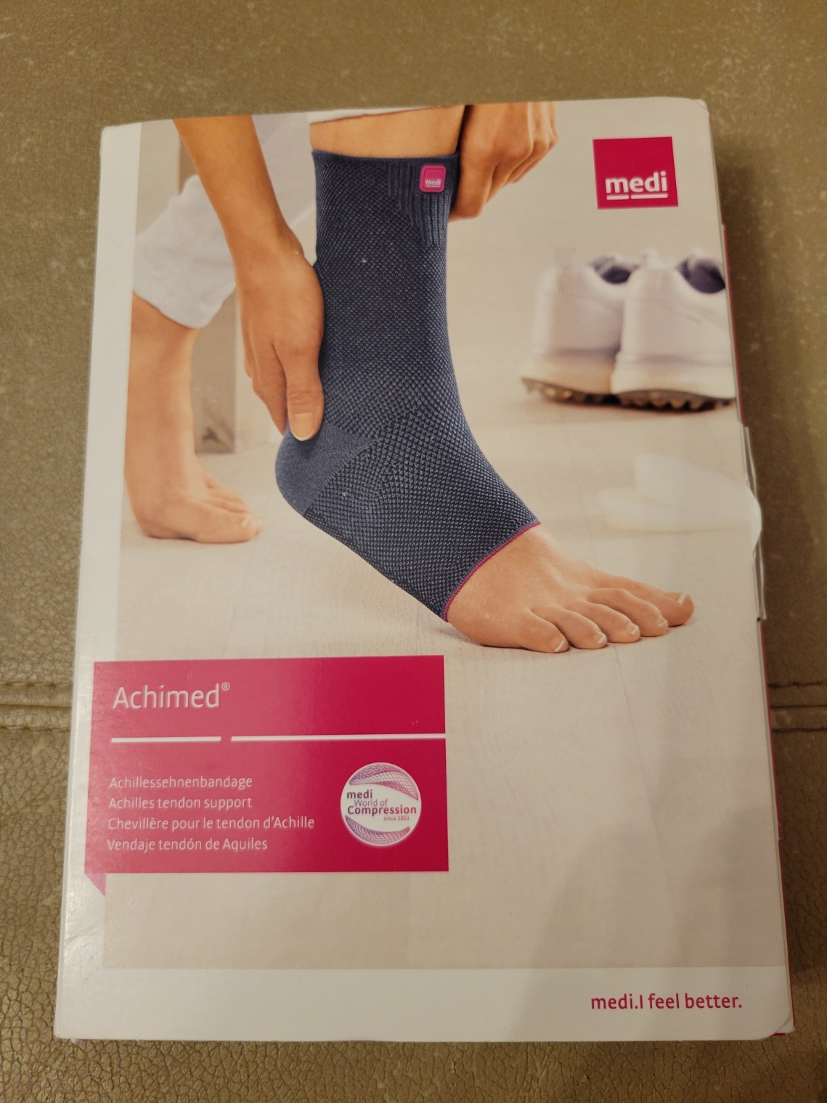 Open box Achimed Tendon Support w/Anatomically Shaped Silicone Inserts, V Silver