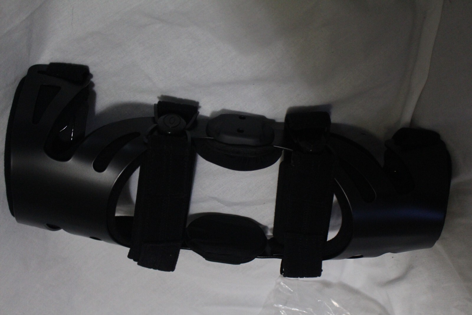NEW Advanced Ortho Hinged ROM Sports Knee Brace for ACL 855 L Medium NIP