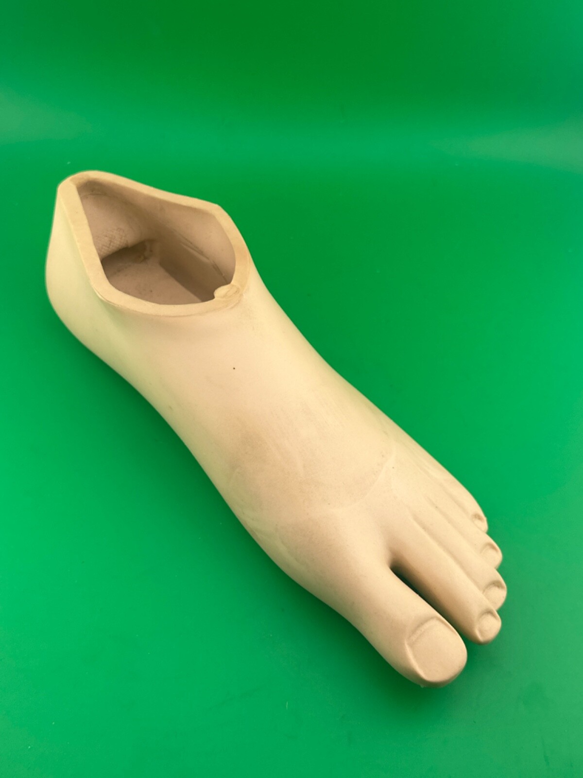 Prosthetic footshell foot shell, left. Endolite blatchford avalon shell, sz 24cm