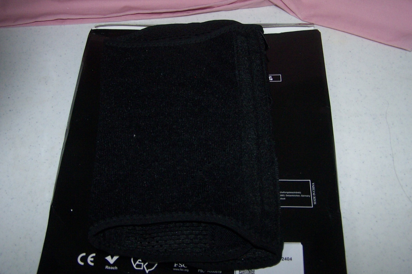 NEENCA Knee Brace Sports Life NEW in Box Size: Medium Color: Black