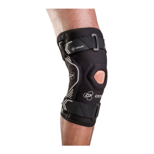 DonJoy Performance Bionic Drytex Knee Sleeve (Black/Medium).