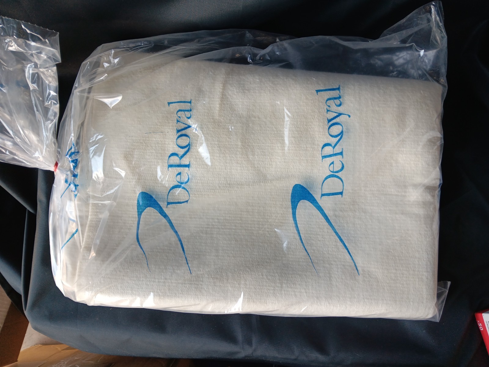 Deroyal Orthopedic Felt 36″x72″ Soft Medical Grade Felt Paddi – New