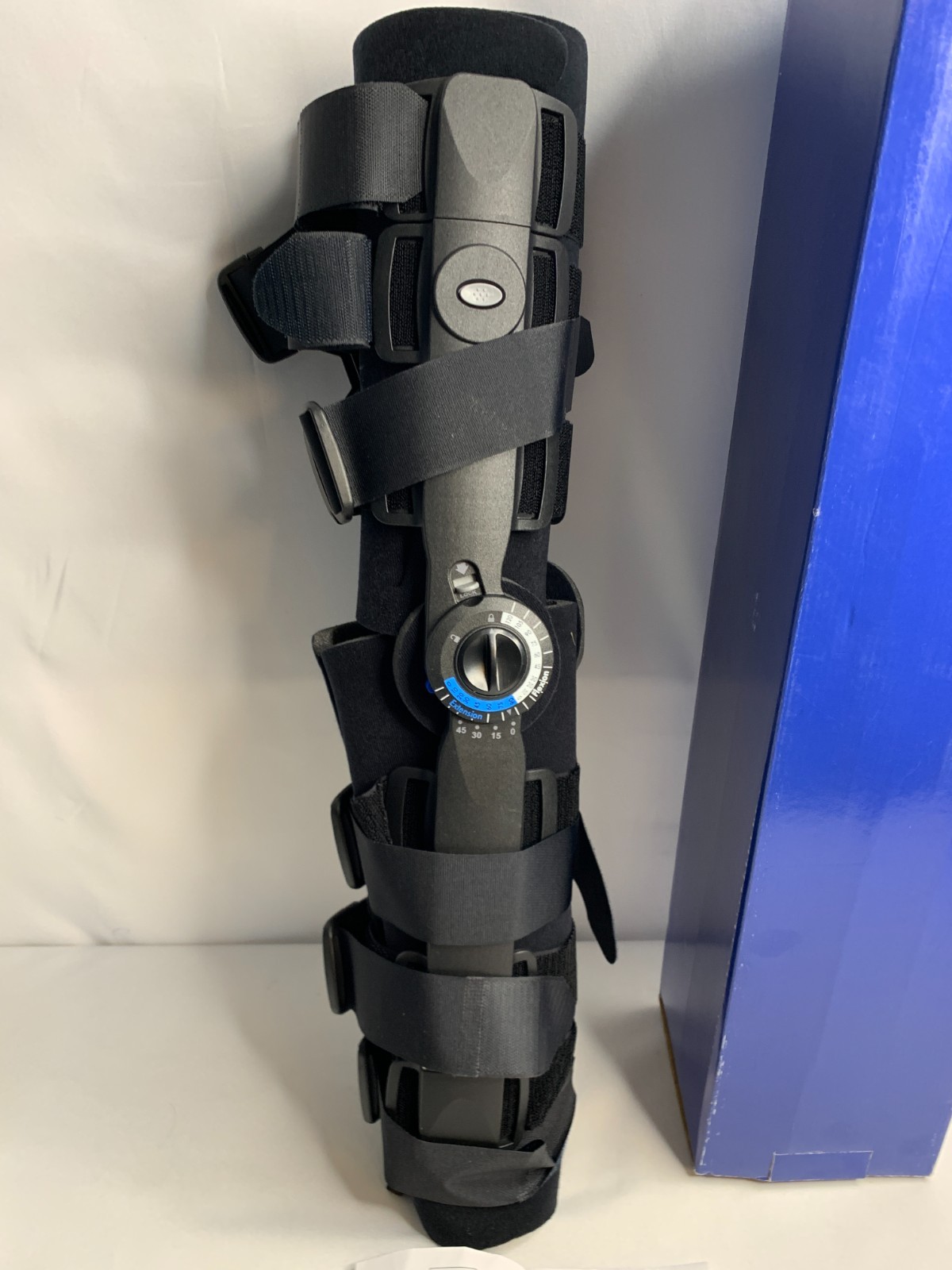 Performance Healt Rolyan – 081563279 – Knee Brace Post – Op Defender Prem Reg