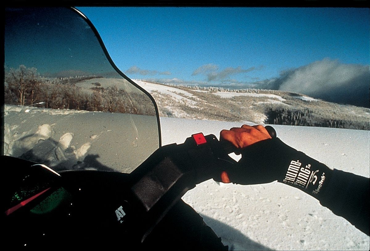 THUMB THING – Thumb and Whrist Support for Throttle thumb for riding ATV Snowmob