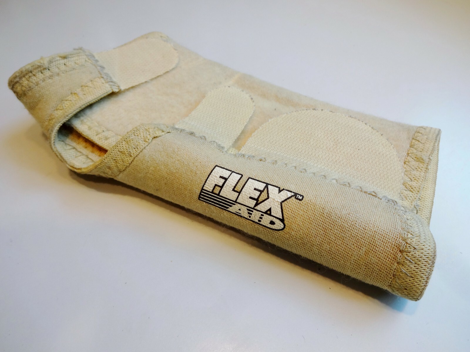 Tan FLEX AID CONTOURED WRIST SPLINT Brace Support Right Hand Small ? Medium ?