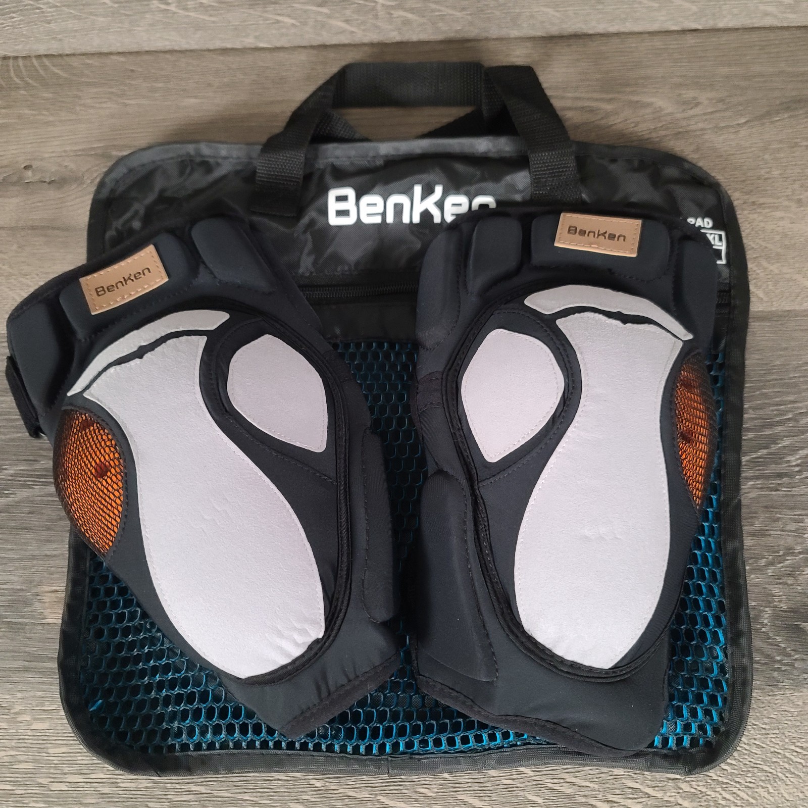 New BenKen A Pair Elbow Brace Pads Cycling Skateboard Protective Size Large