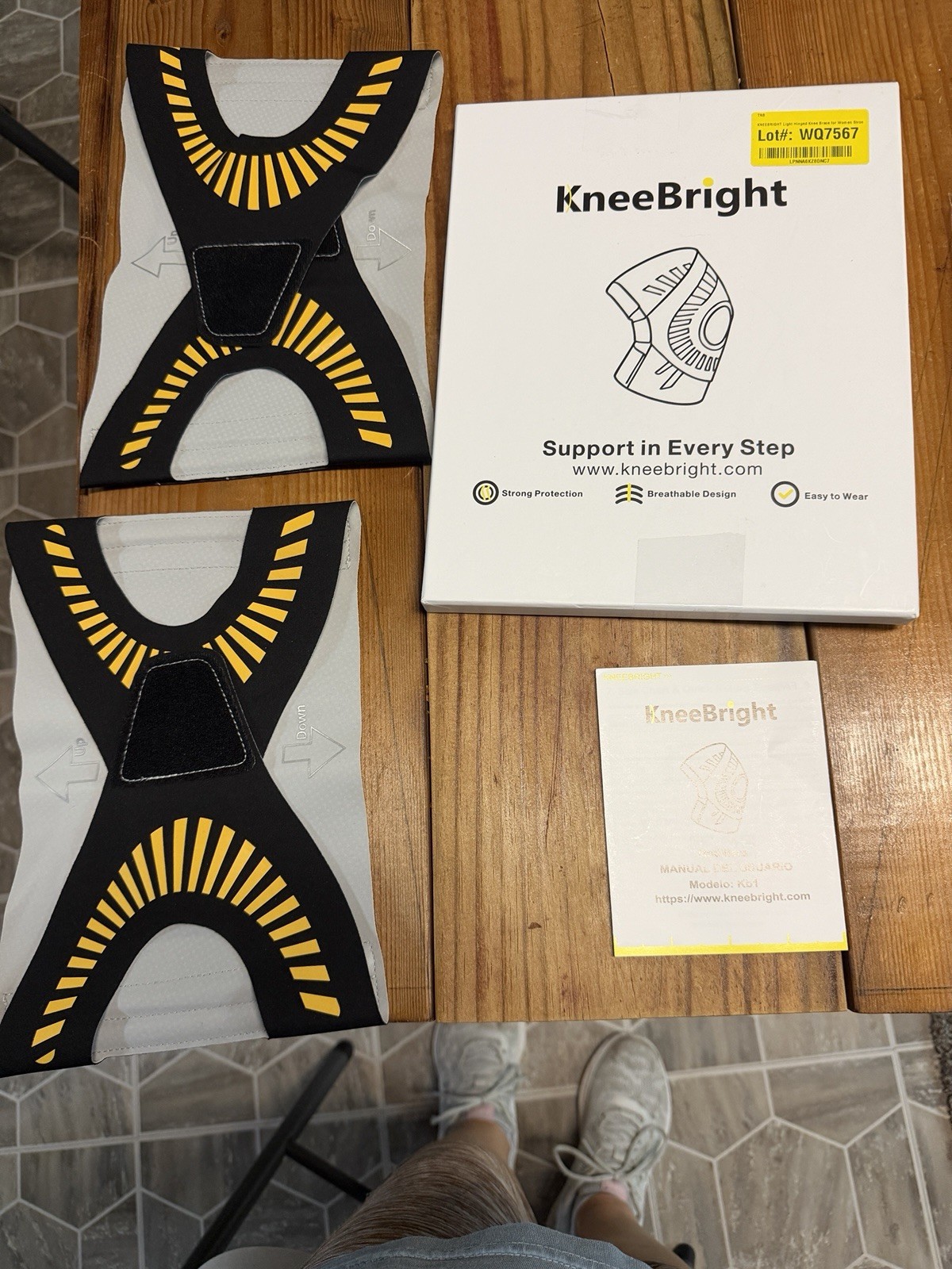 KneeBright Light Hinged Knee Brace NIP Size Lg With Bonus Exercise Band