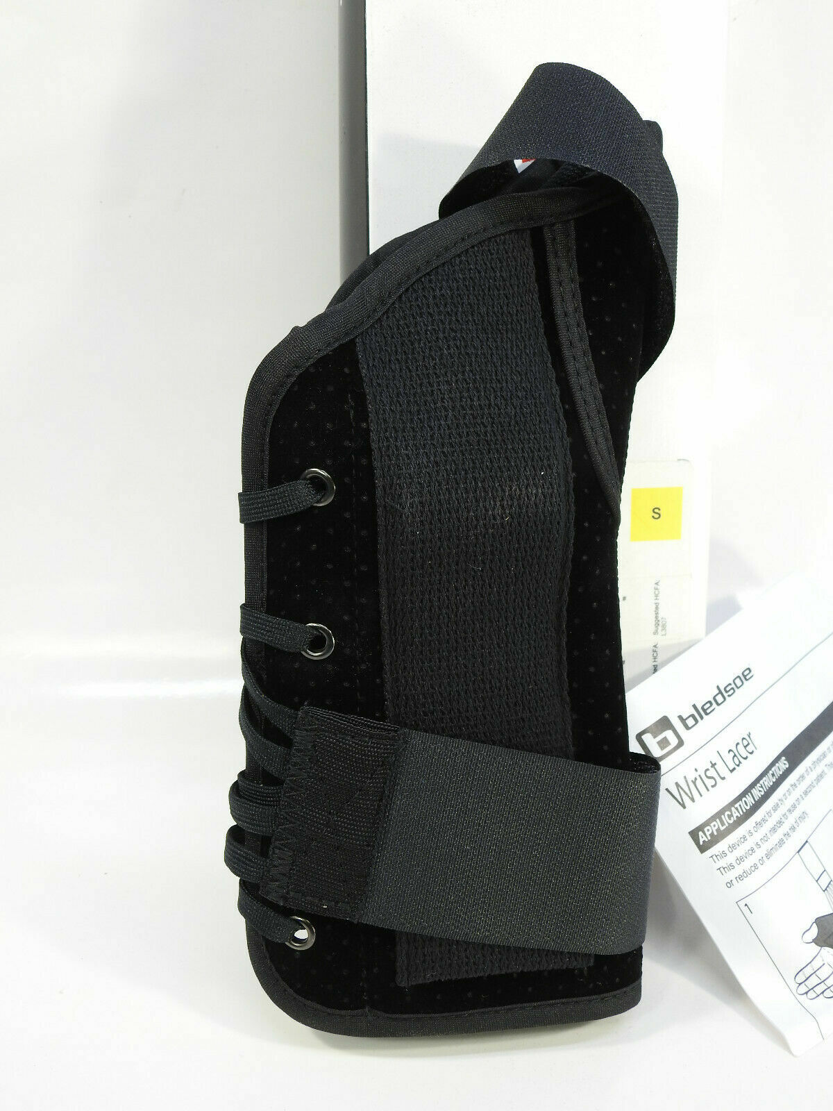 + Open Damaged Box + Bledsoe 8″ Right Wrist Lacer Brace With Thumb Spica