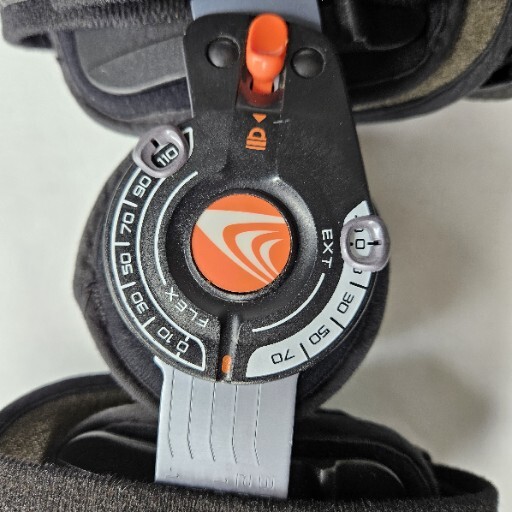 Breg T-Scope Premier Post Op Knee Brace Left/Right Adjustable Extendable Padded
