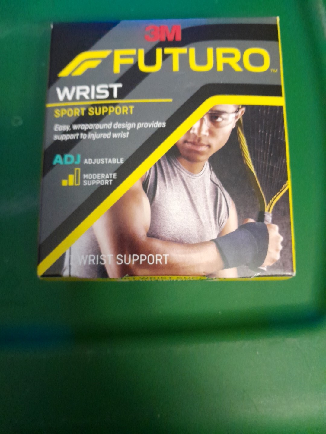 3M Futuro Adjustable Sport Support Wrist Support 09033 TENNIS , GOLF , PICKLE BA