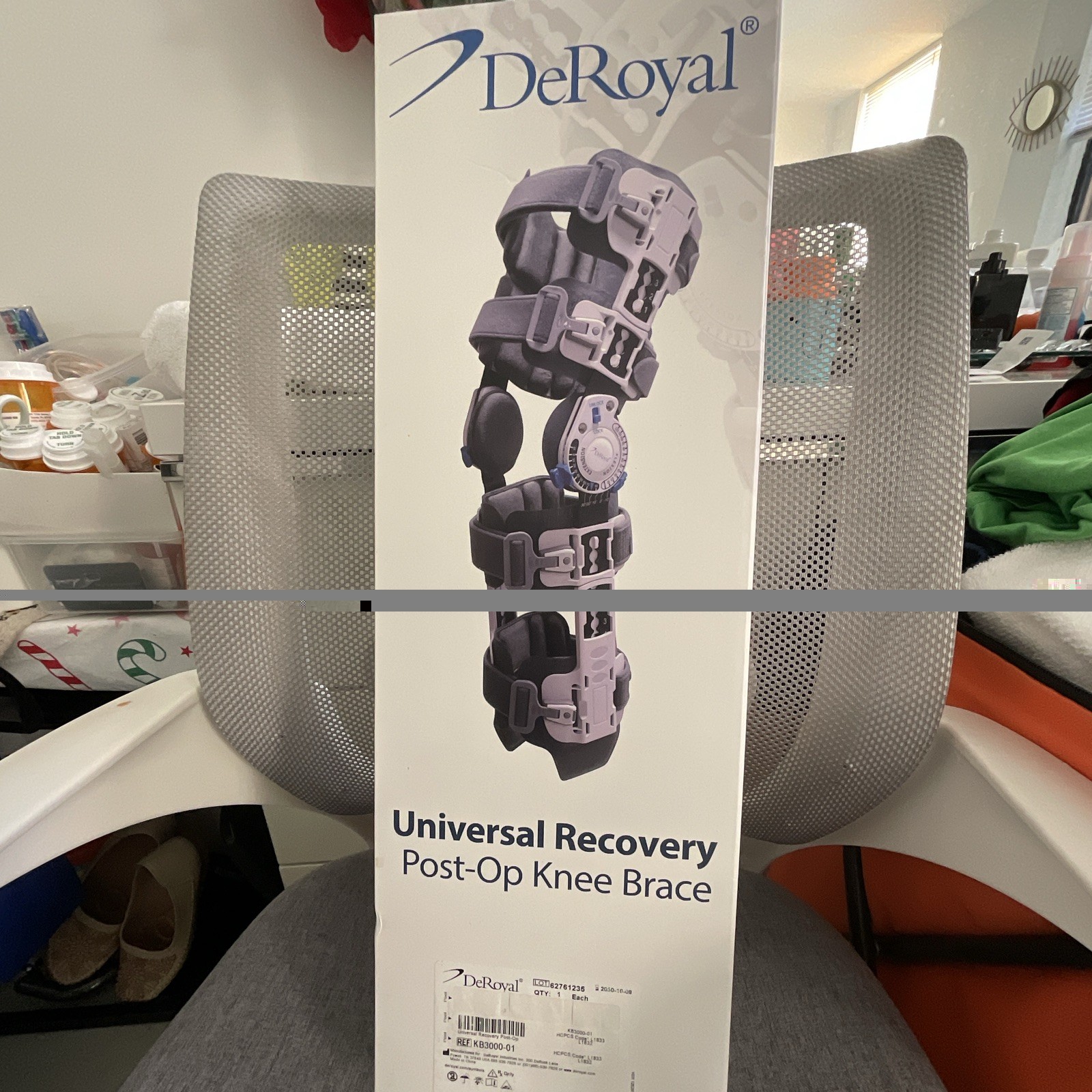 DeRoyal Post-Op Knee Brace for Stabilization, Universal, Black/Gray KB3000-01