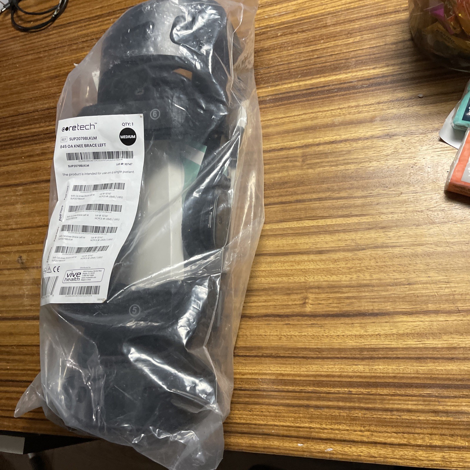 Coretech 845 OA Knee Brace Left Med. BRAND NEW