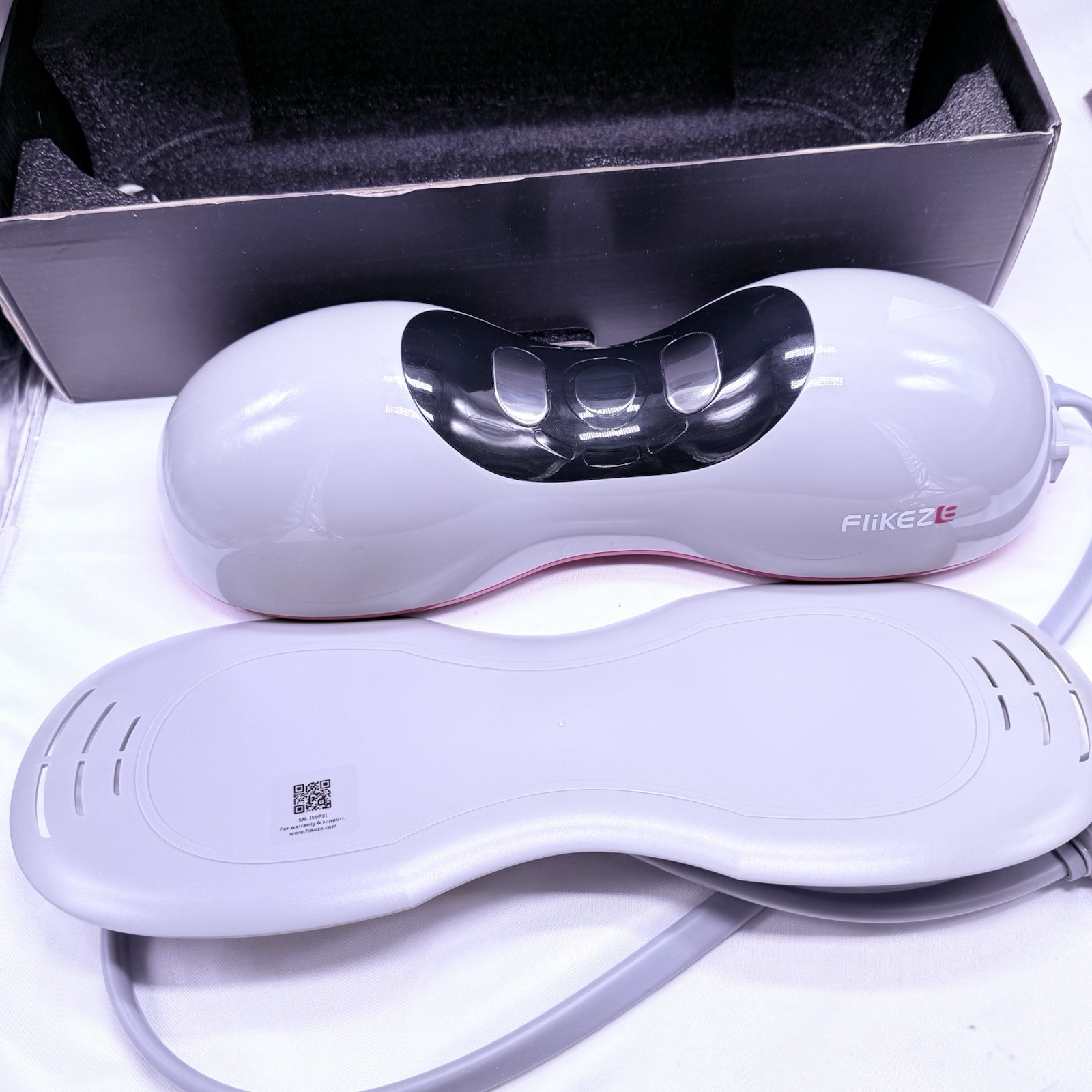 Heated Neck Stretcher with Red Light Therapy, Wireless Cervical Traction Devi…