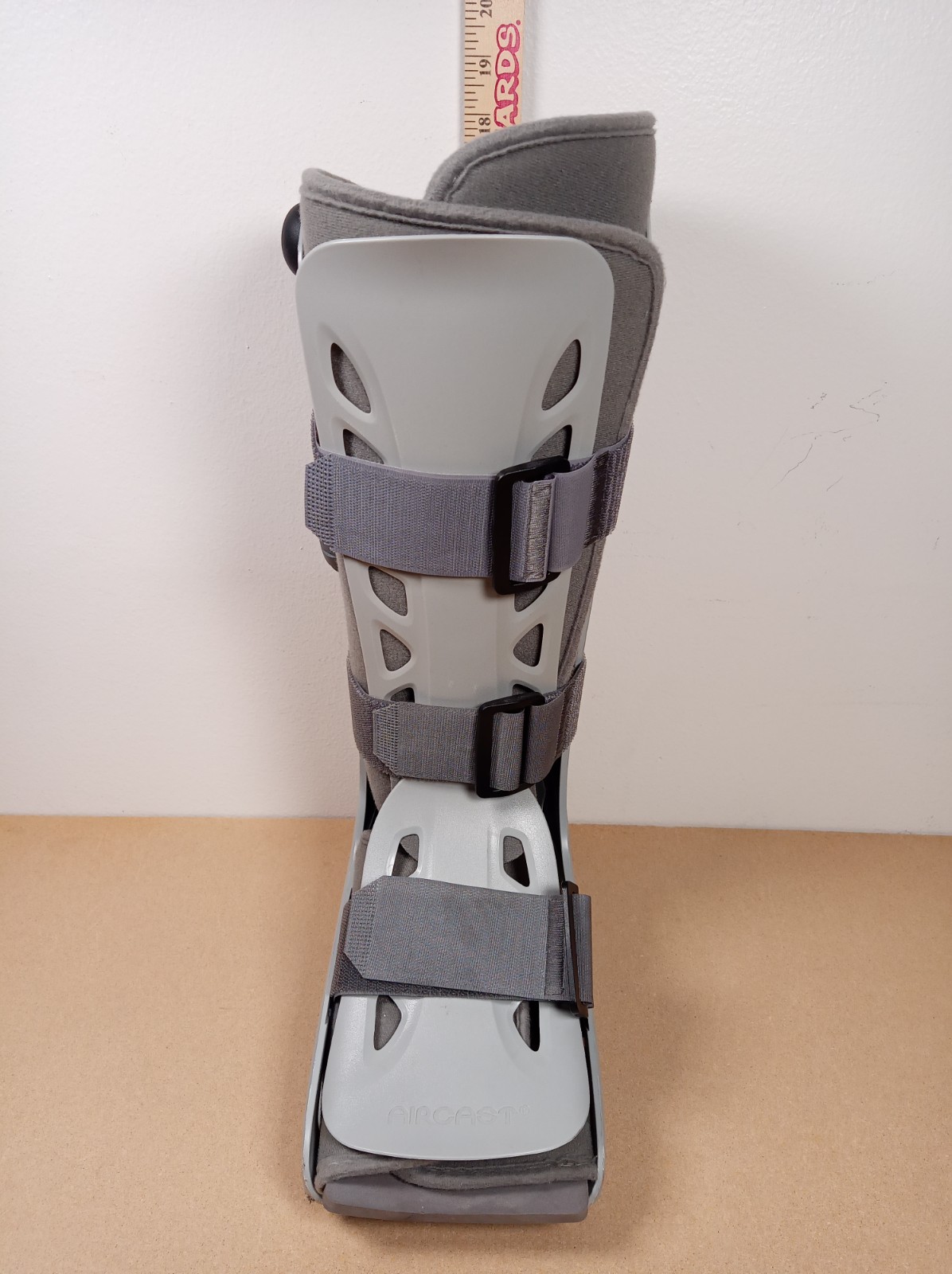 AirCast DJO AirSelect Pump Boot 16-18” Walking Cast Size Large Adjustable Used