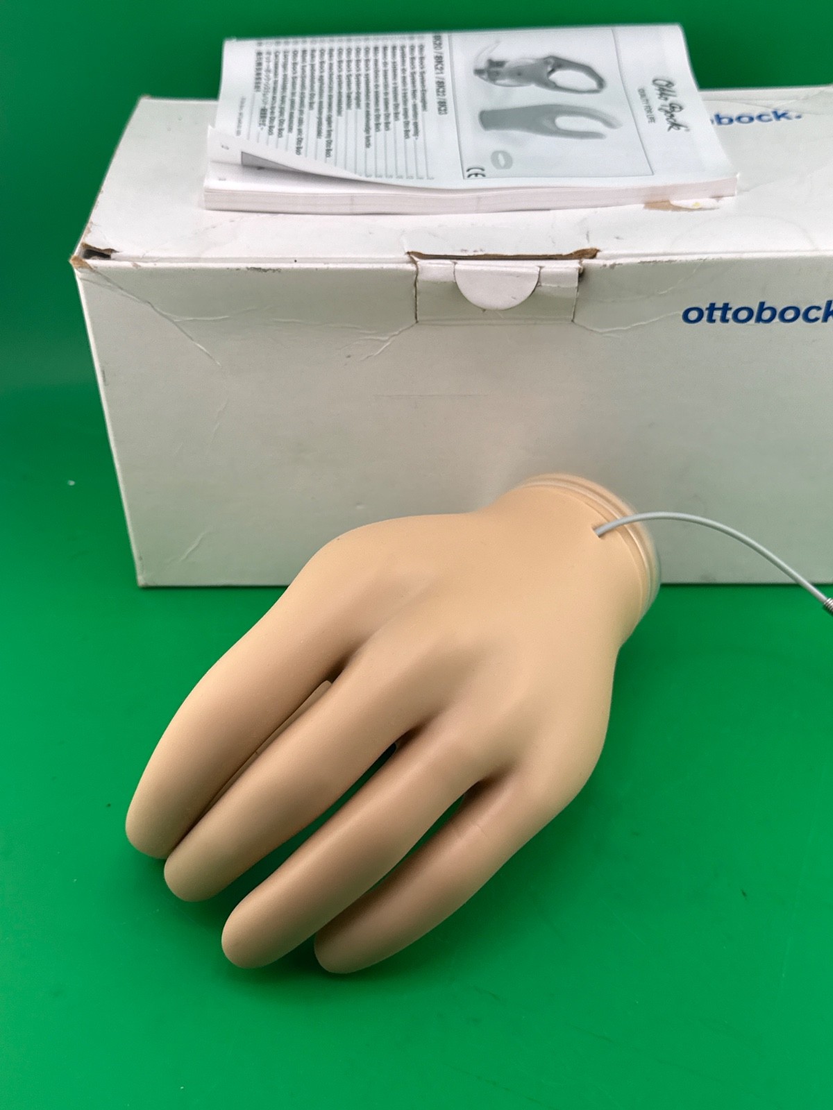 Otto Bock System prosthetic, 8k23=L8, size 8, left hand. New