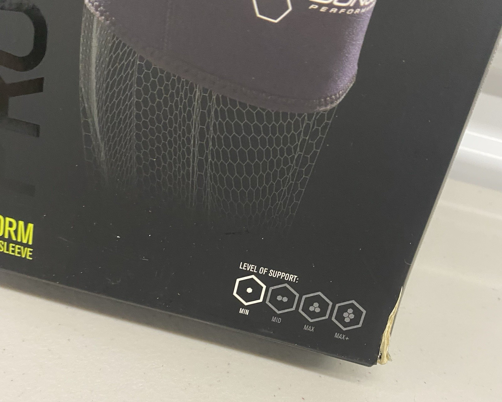 Donjoy Performance Proform 2MM Knee Sleeve Size Medium Brand NEW