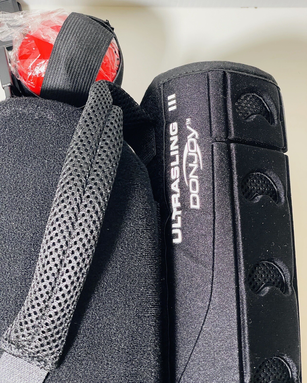 DonJoy UltraSling III Black Medium Sling Arm Rest Therapy Squeeze Ball Set Strap