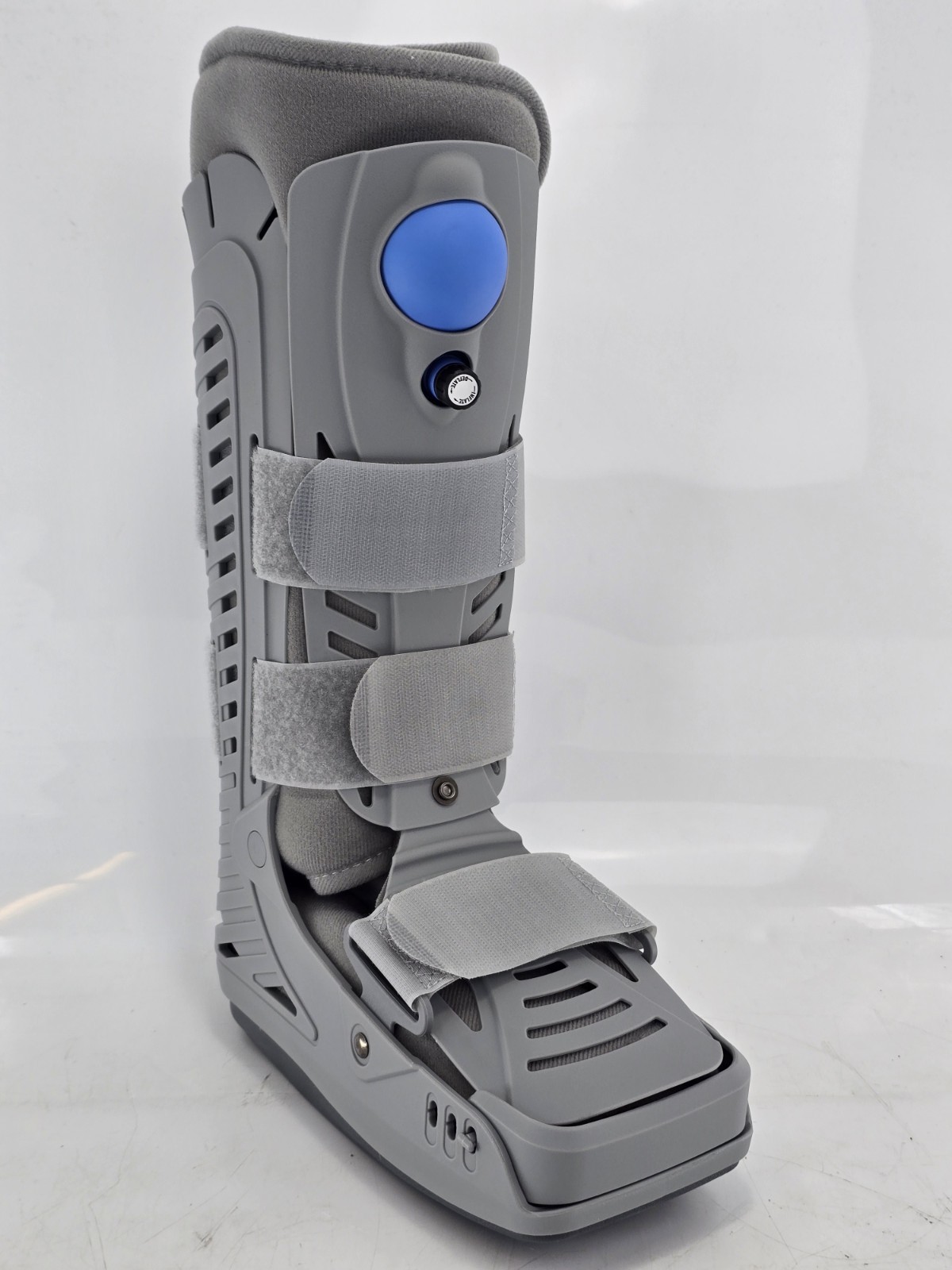 United Ortho – USA16103 – 360 Air Walker – Standard Fracture Boot, Small, Grey