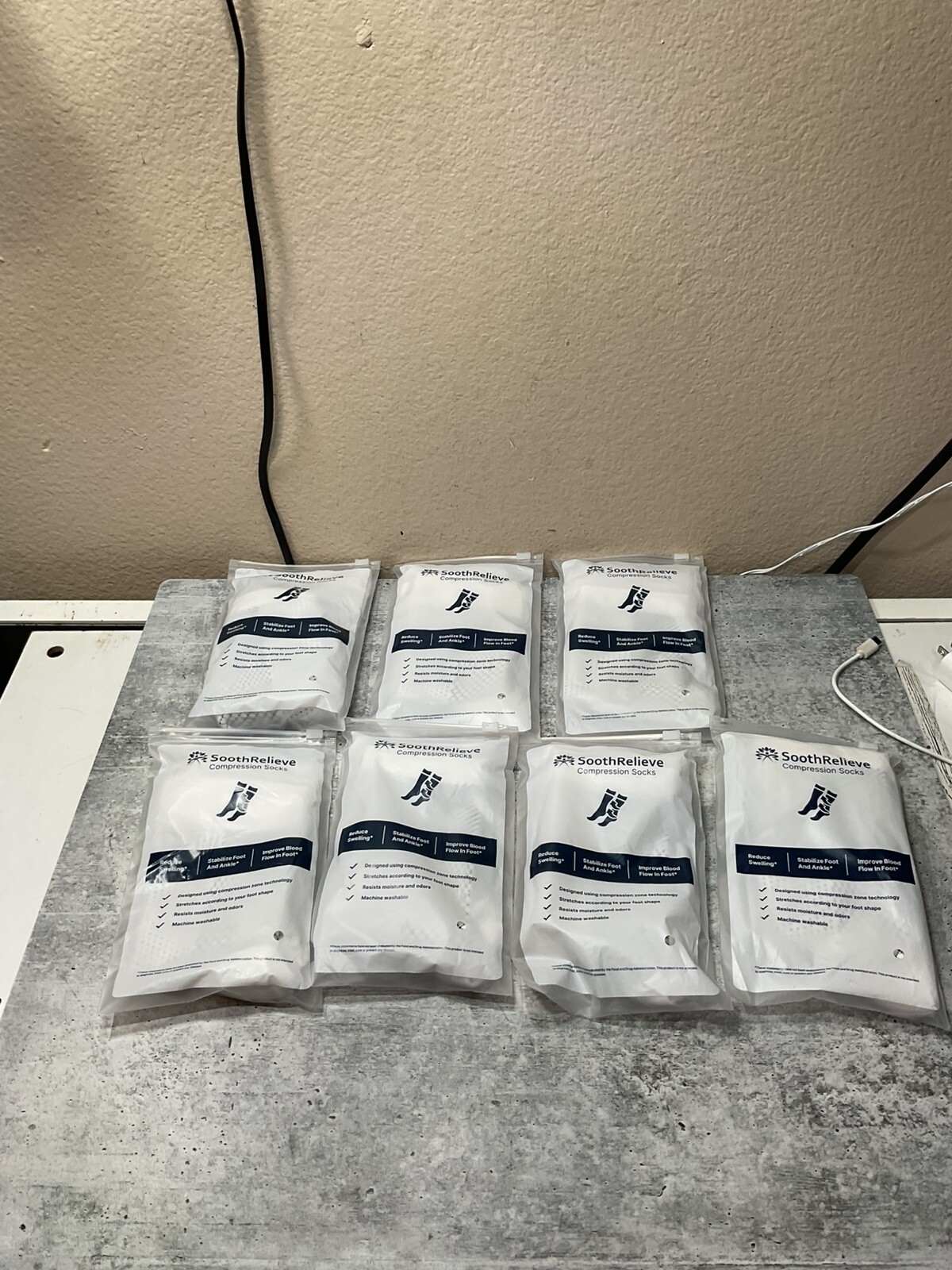 LOT x 7 Pairs SoothRelieve Size L Compression Socks Unisex Neuropathy White NEW