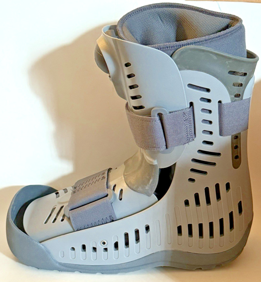 REBOUND AIR WALKER High TOP BOOT – SIZE MEDIUM – OPEN BOX