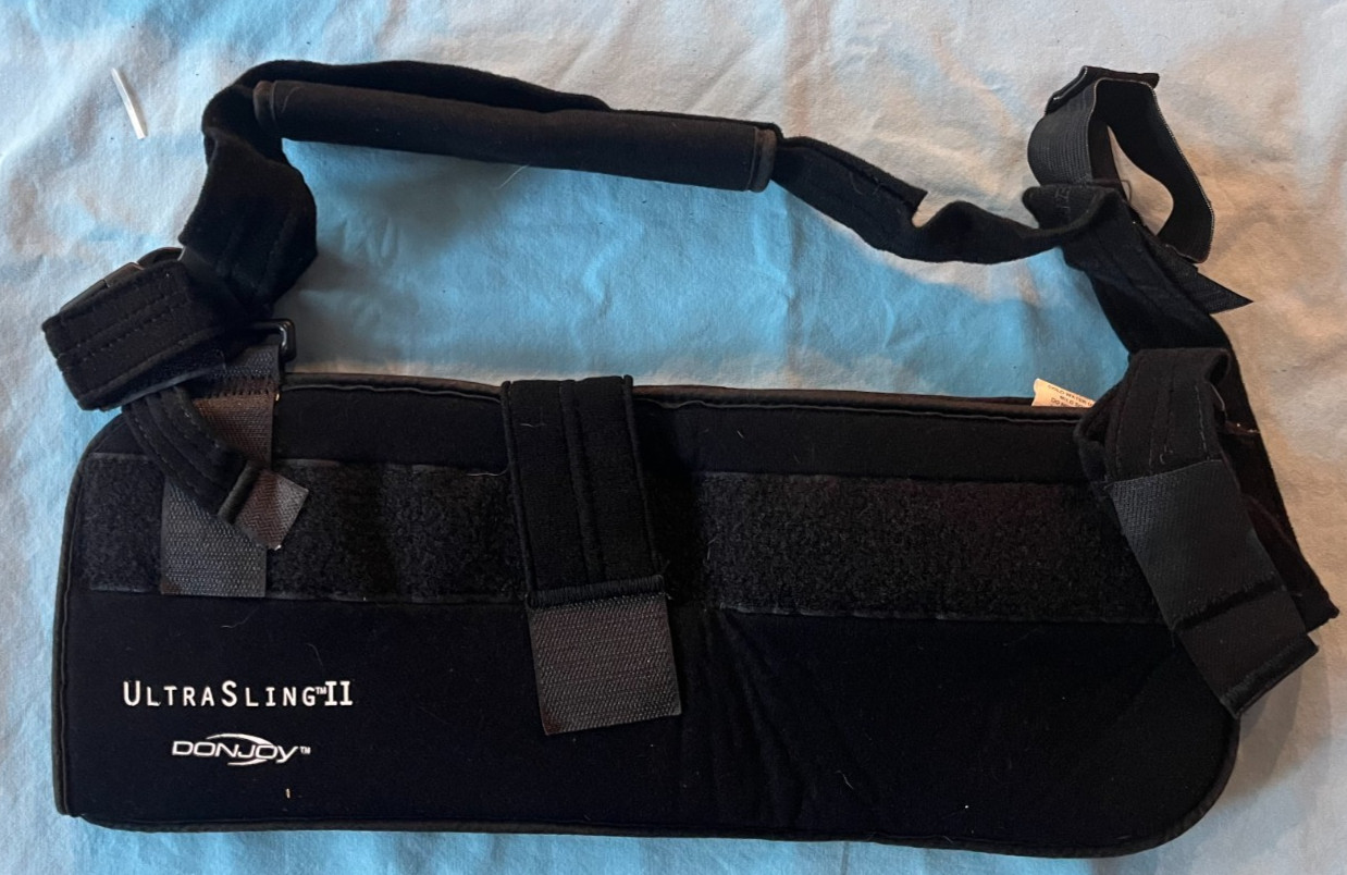 Donjoy Ultrasling II Black Adjustable Arm Sling – No Pillow Adult Size Large L