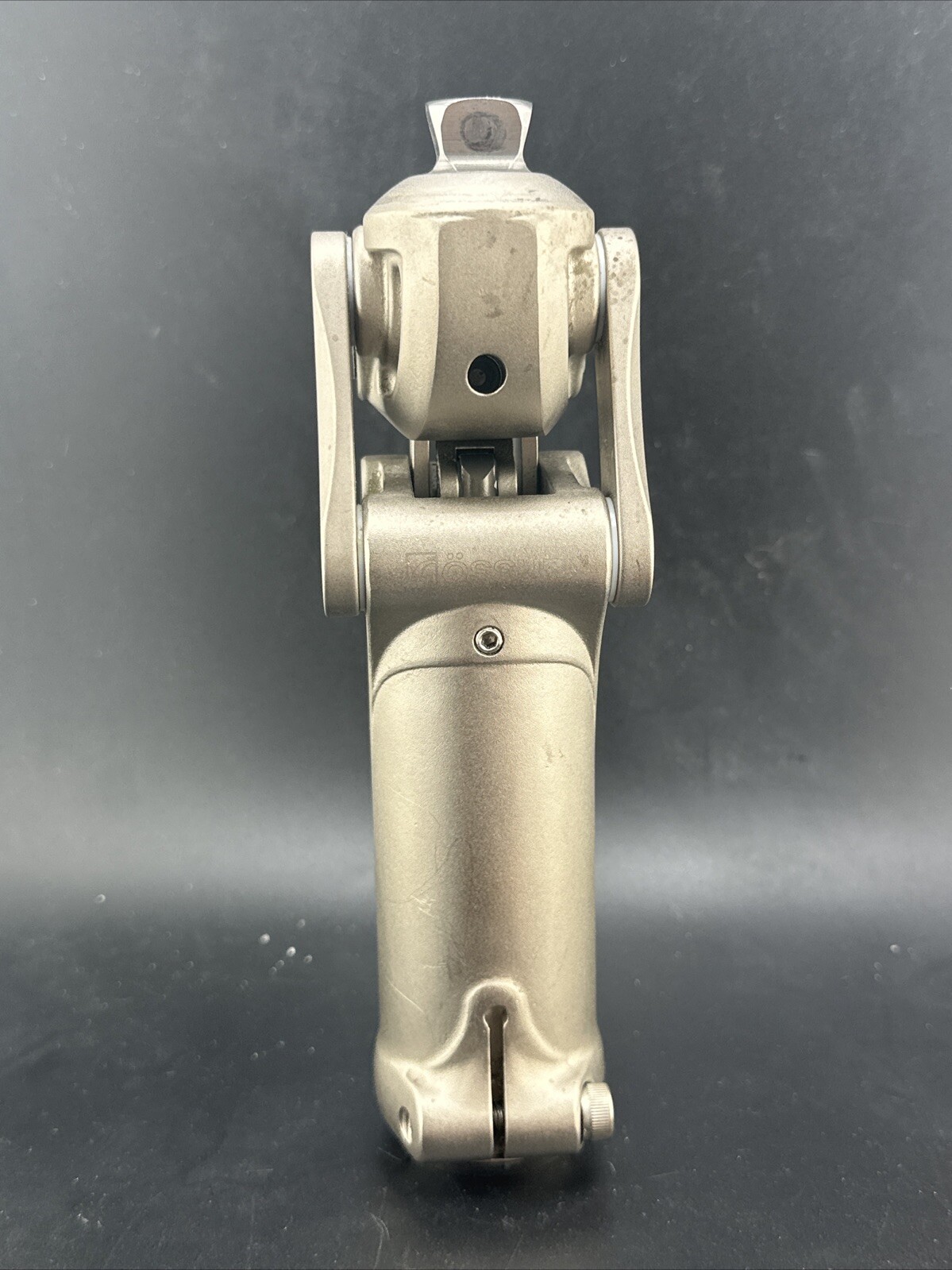 Medi Ossur OP2 Polycentric Pneumatic Prosthetic Knee.