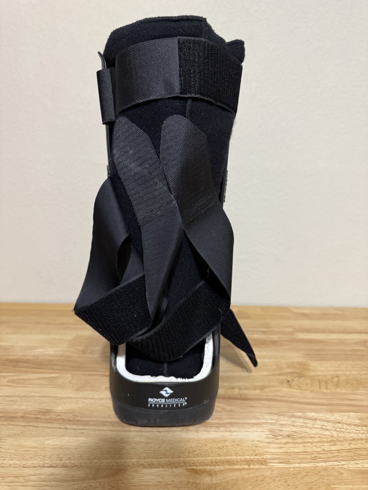 Royce Medical Products Formfit 8″ Thumb Spica Medium Left