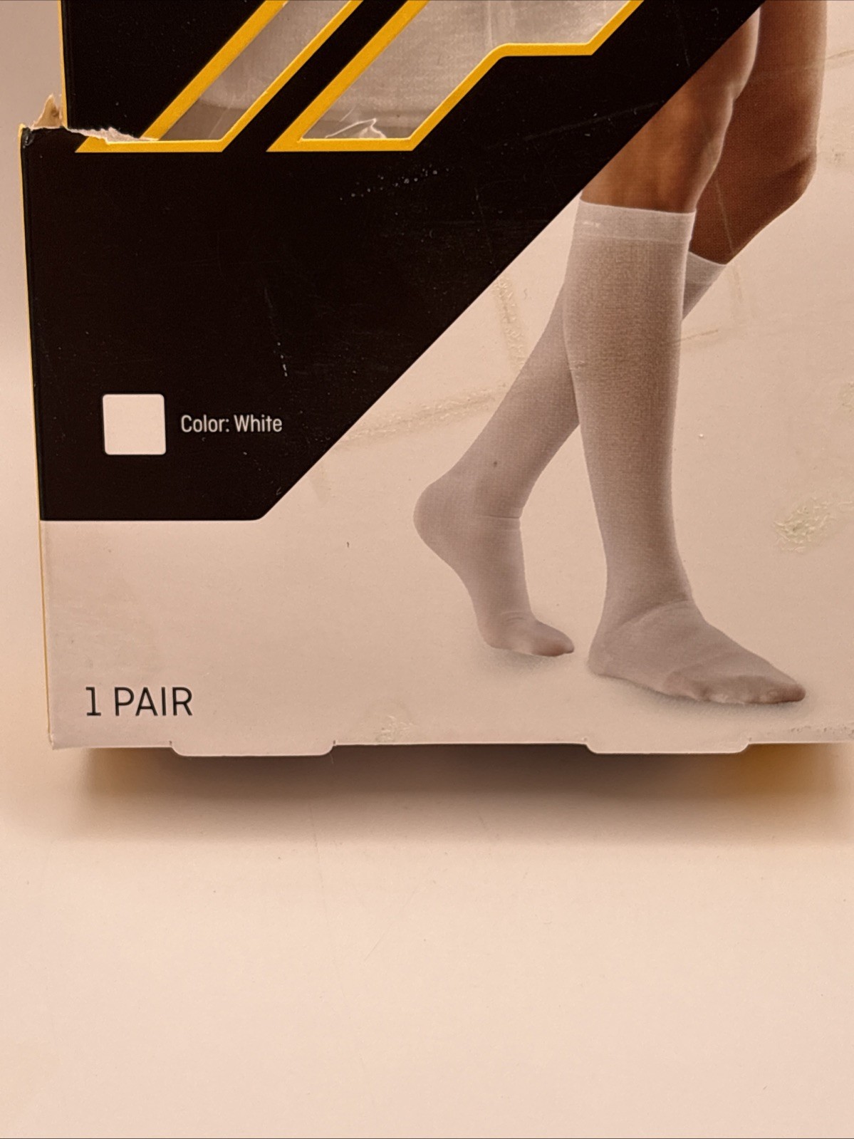 3M Futuro Knee Length Stocking Anti-Embolism Moderate Compression, White Sz: M