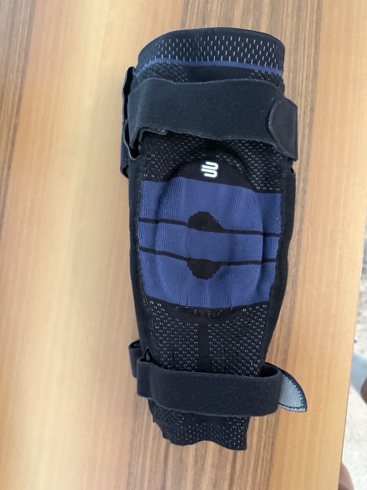 Bauerfeind – GenuTrain S – Hinged Knee Brace Support SIZE 3R