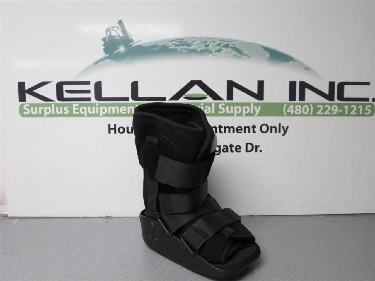Procare 79-95423 MaxTrax Air Ankle Walker, Small(fits up to 5 Mens/4.5-6 Women)