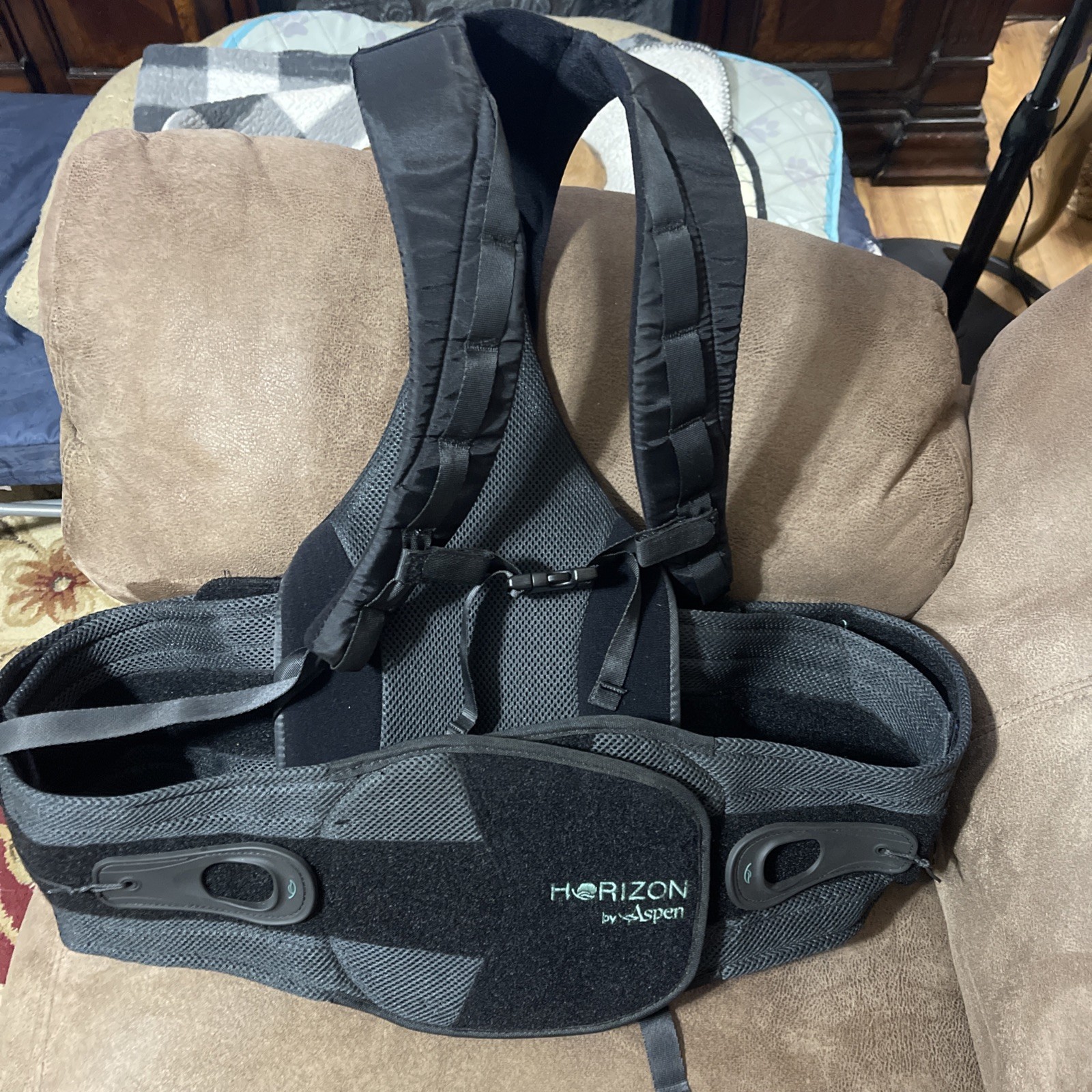 Aspen(HORIZON)Back Brace 456 TLSO One Size Adjustable Black Over Shoulder! USA