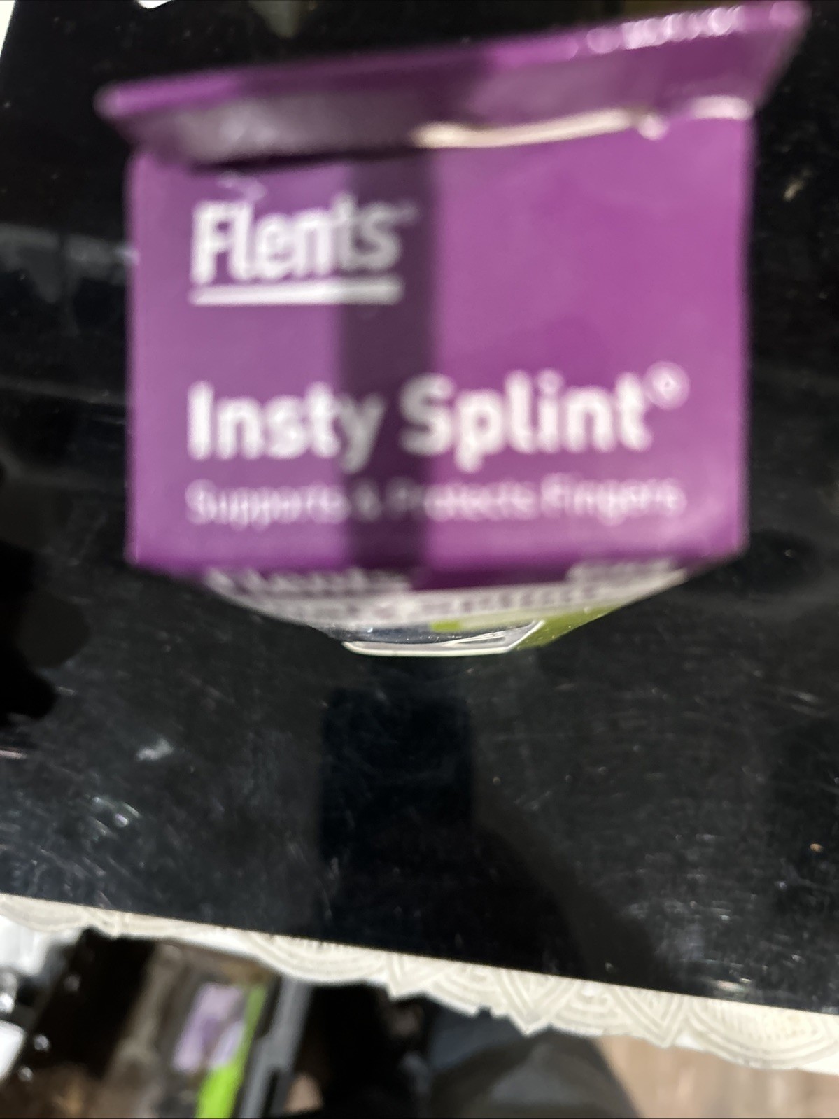 Flents Insty splint Medium and large Protects fingers